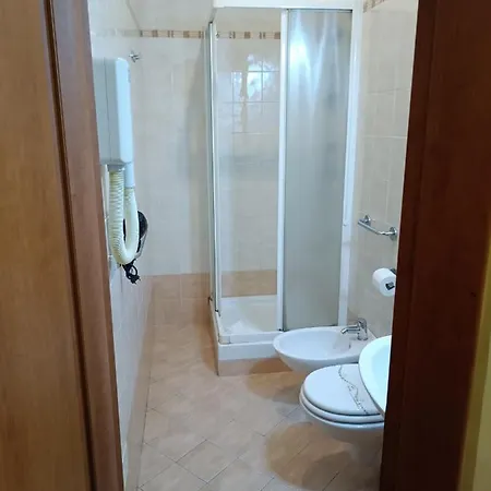 Pensión Opera Italian 3*