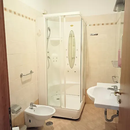 Opera Italian Guest house 3*