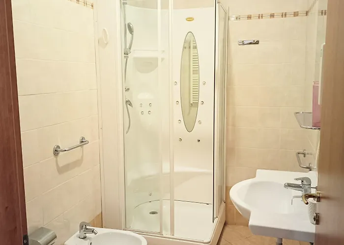 Opera Italian Affittacamere 3*